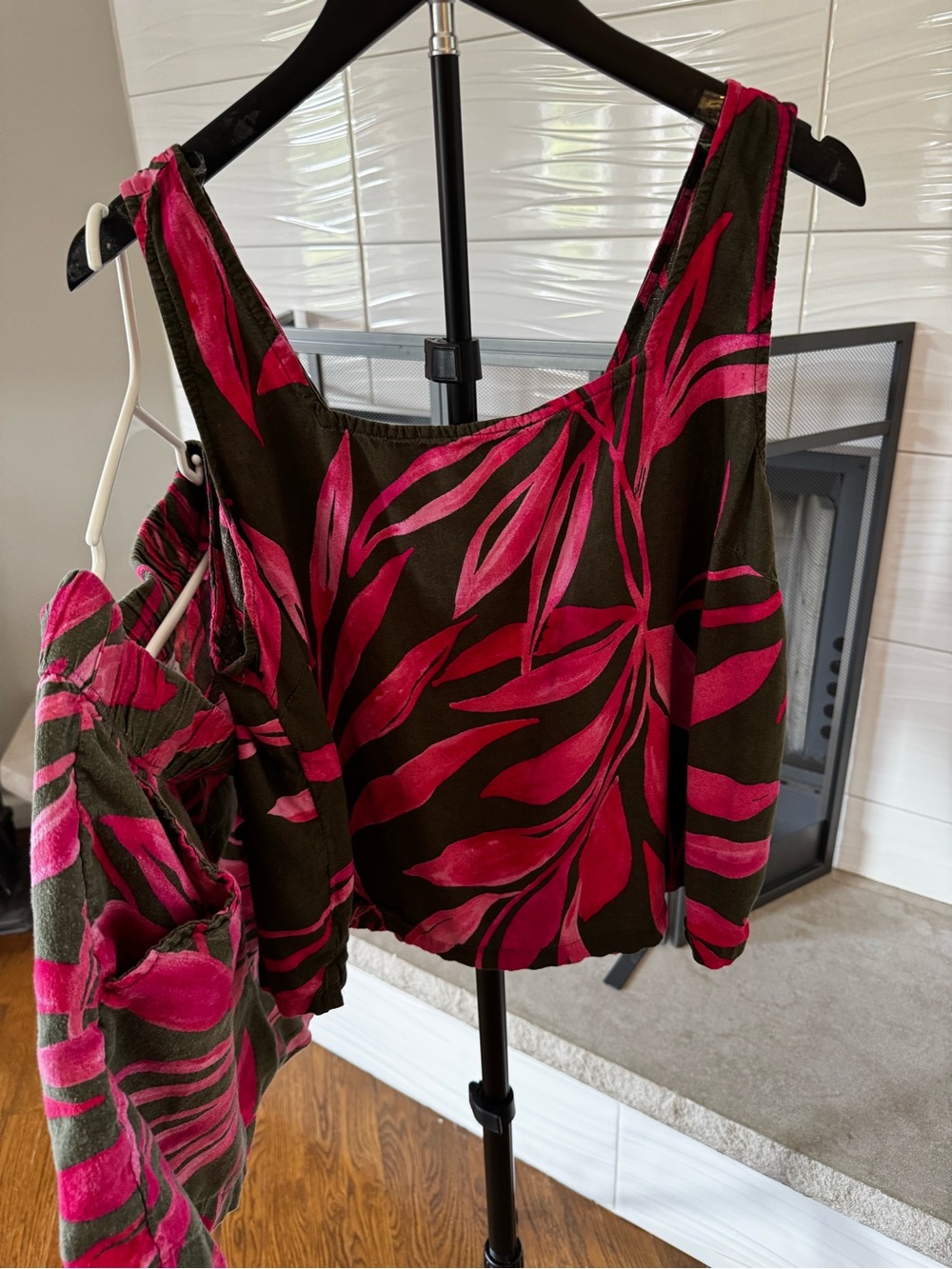 Time and Tru Dark Green Tank Top & shorts Bright Pink Leaf Print Top XXL short L